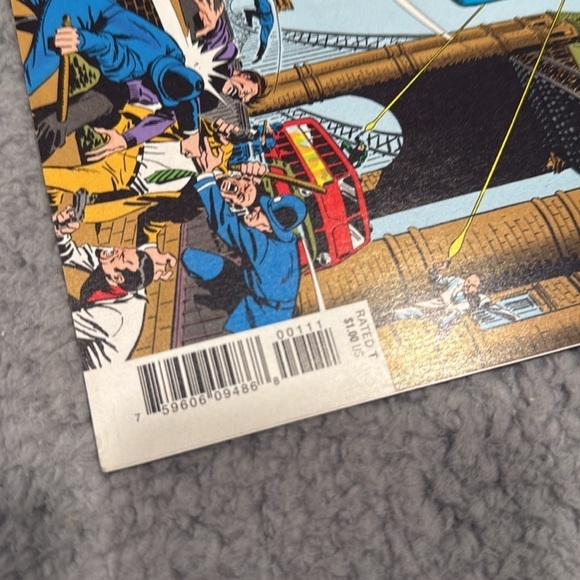 True Believers: Spider-Man - Spidey Fights in London! (2019) #1 - Picture 2 of 7